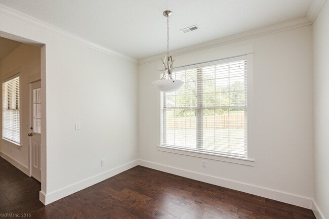 Building Photo - ***1531 Abbey***