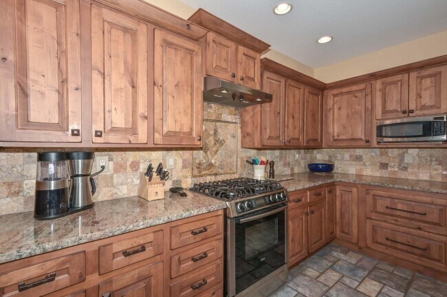 Building Photo - 41418 N Clear Crossing Rd