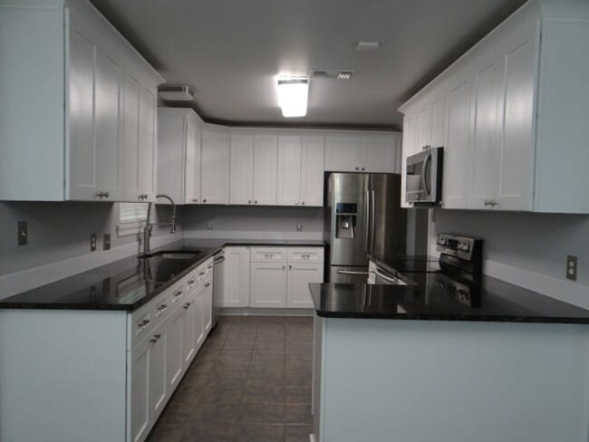 Building Photo - Beautiful Home for Lease in Denham Springs