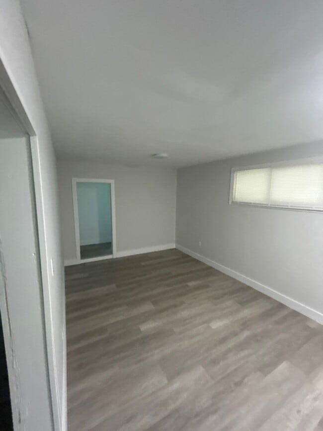 Building Photo - 3909 Mesilla Dr