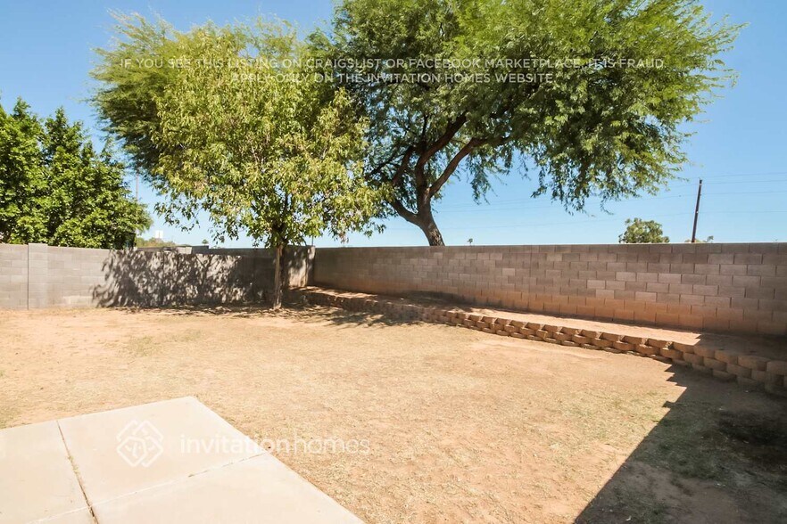 Building Photo - 2345 S Ananea