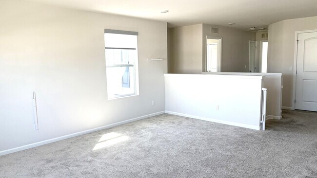 Building Photo - 1206 Salt Springs Dr