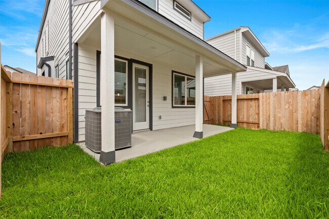 Building Photo - 10013 Rustic Charm St