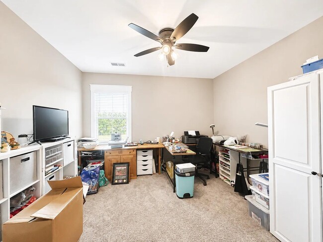 Building Photo - 711 Torridon Ln