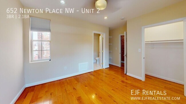 Building Photo - 652 Newton Pl NW