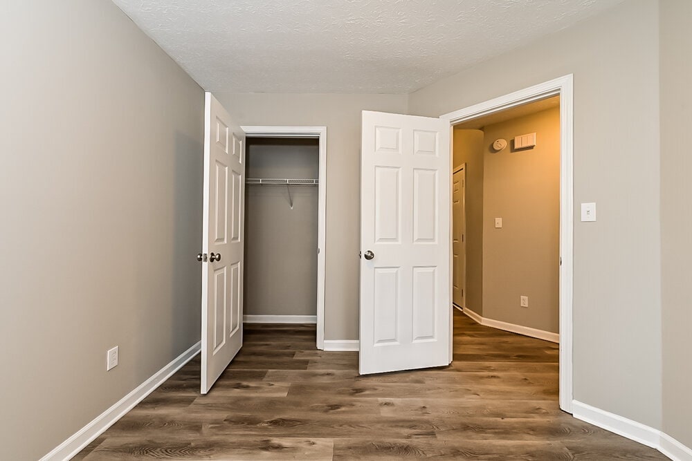 Building Photo - 125 Gingerbread Pl