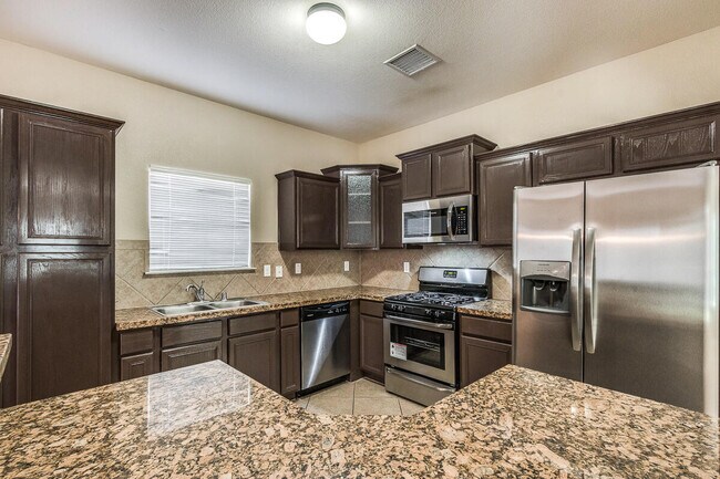 Building Photo - 13163 Kestrel Ave