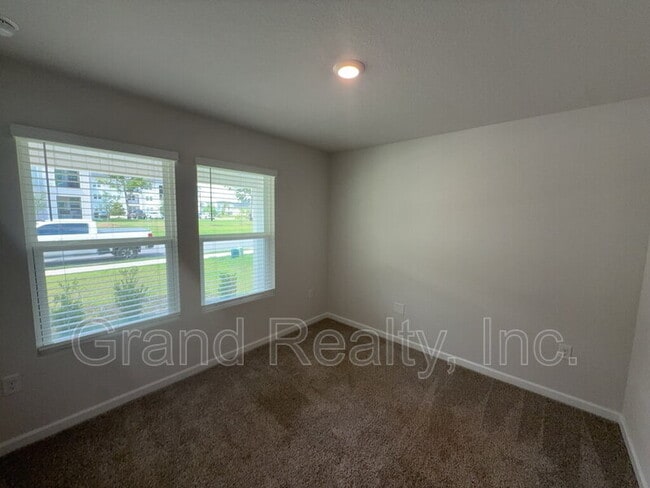 Building Photo - 4955 Red Cedar Rd