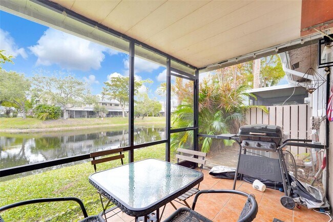 Building Photo - 2149 Discovery Cir W