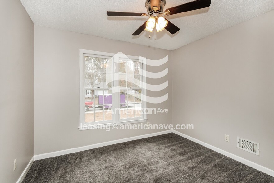 Building Photo - 709 Greensprings Dr