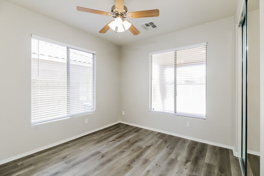 Building Photo - 45480 W Morning View Ln