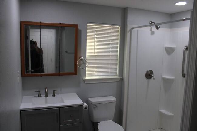 Building Photo - 4214 Fuqua St