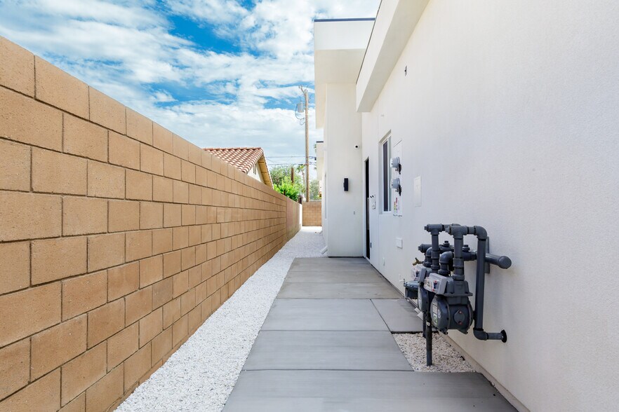 Building Photo - 13680 Mark Dr