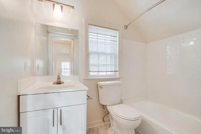 Building Photo - 1670 N Longfellow St