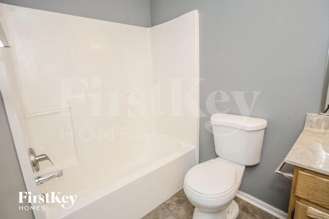 Building Photo - 2210 Wynbrooke Blvd