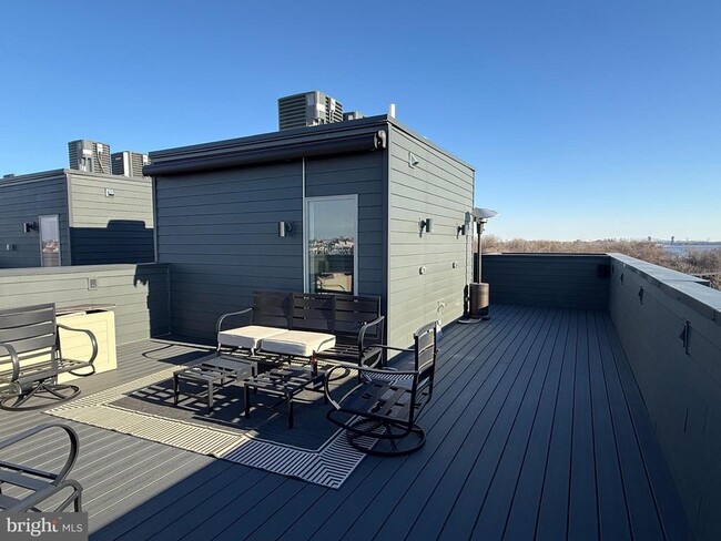 Building Photo - 3119 Pierview Ln