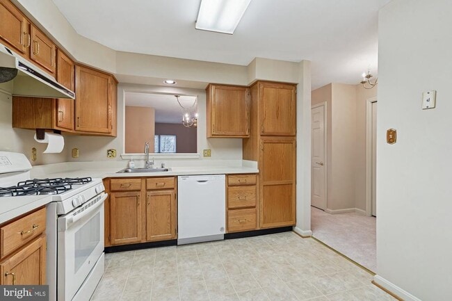 Building Photo - 45590 Whitcomb Square