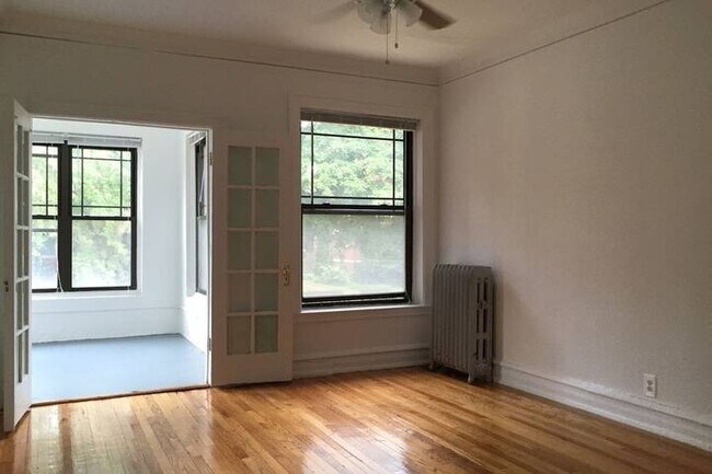 Floorplan - 5300-5308 S. Greenwood Avenue