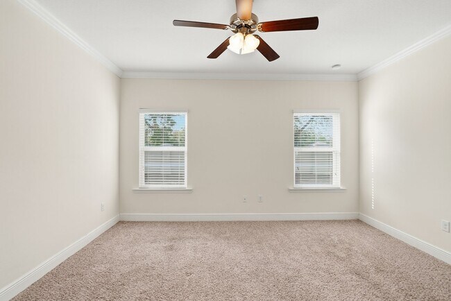 Building Photo - 4805 Stellata Ln