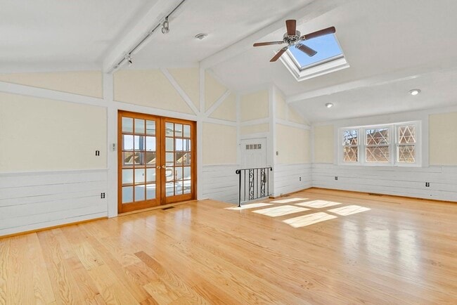 Building Photo - 72 Cambridge Rd