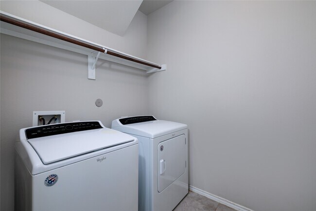 Building Photo - 14105 Redwood Forest Trail