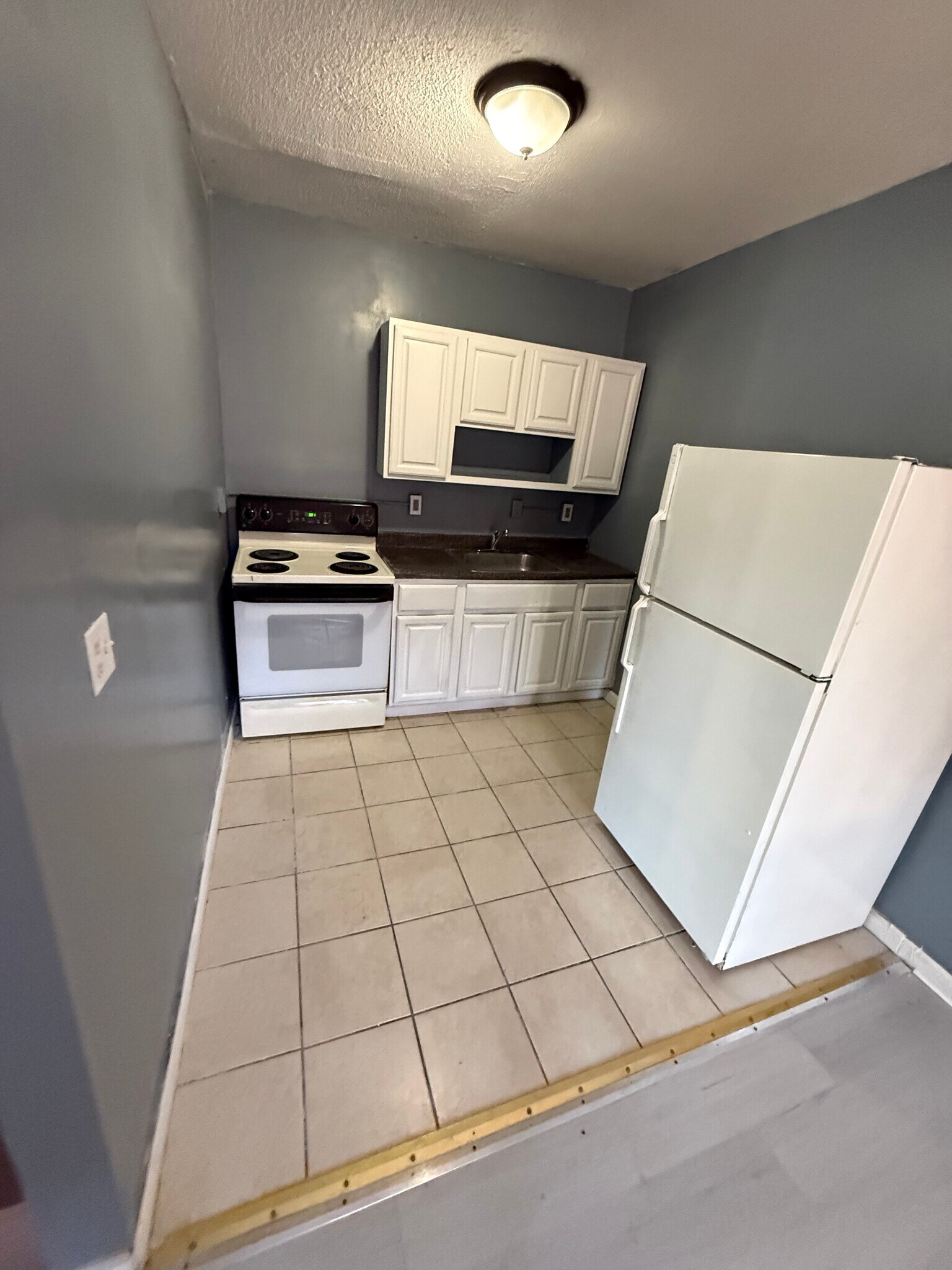 Building Photo - 43 Bedford St