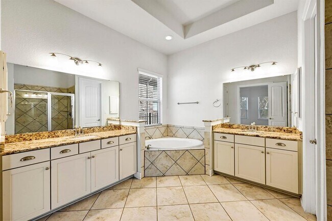 Building Photo - 308 Montalcino Blvd