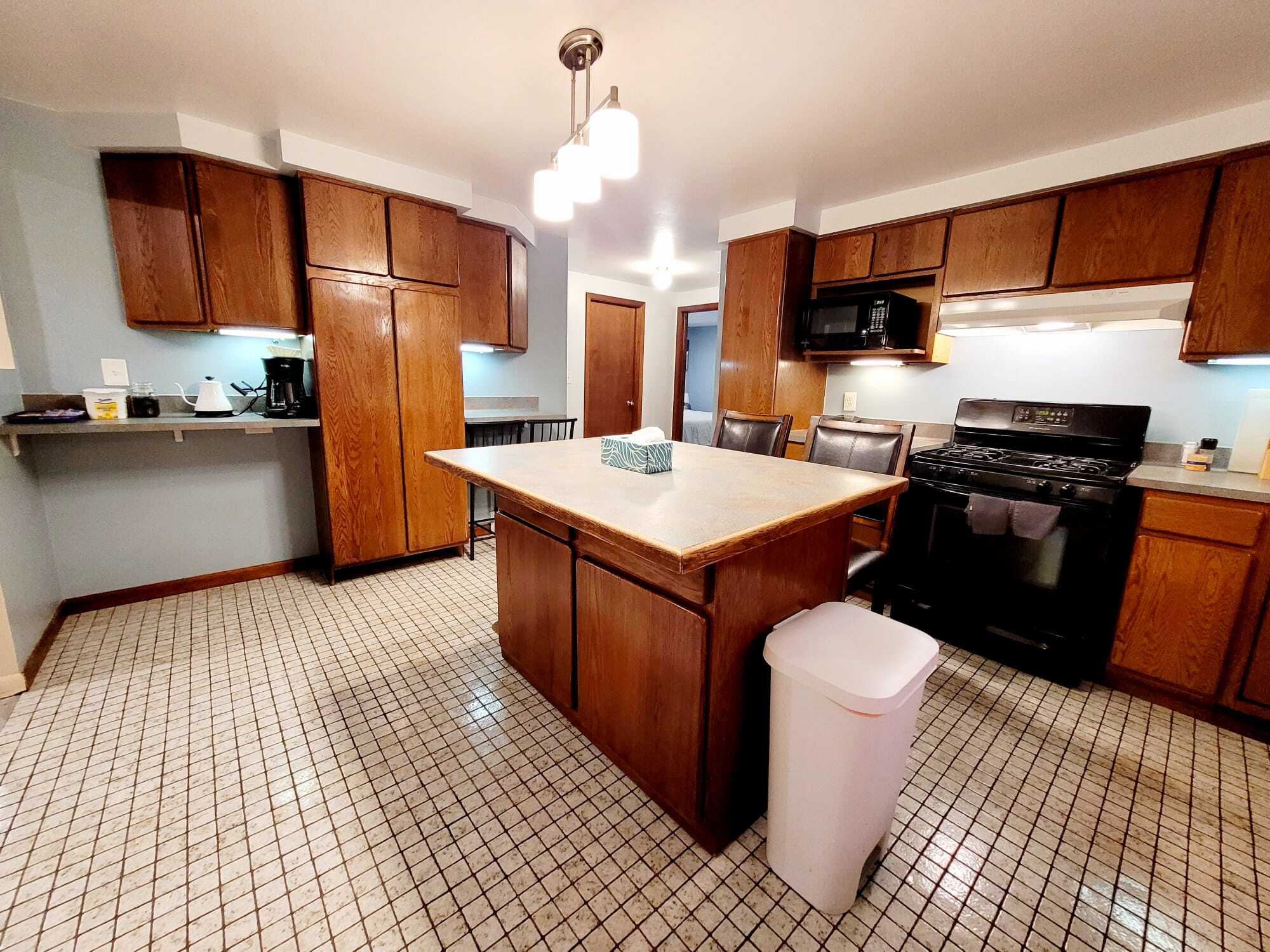 Building Photo - 78 Lemans Dr