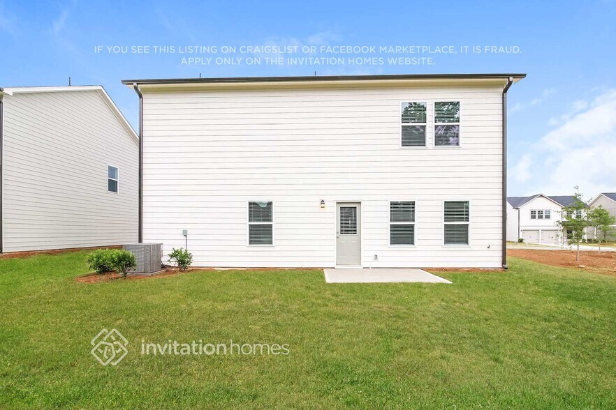 Building Photo - 2084 Boxwood Cir