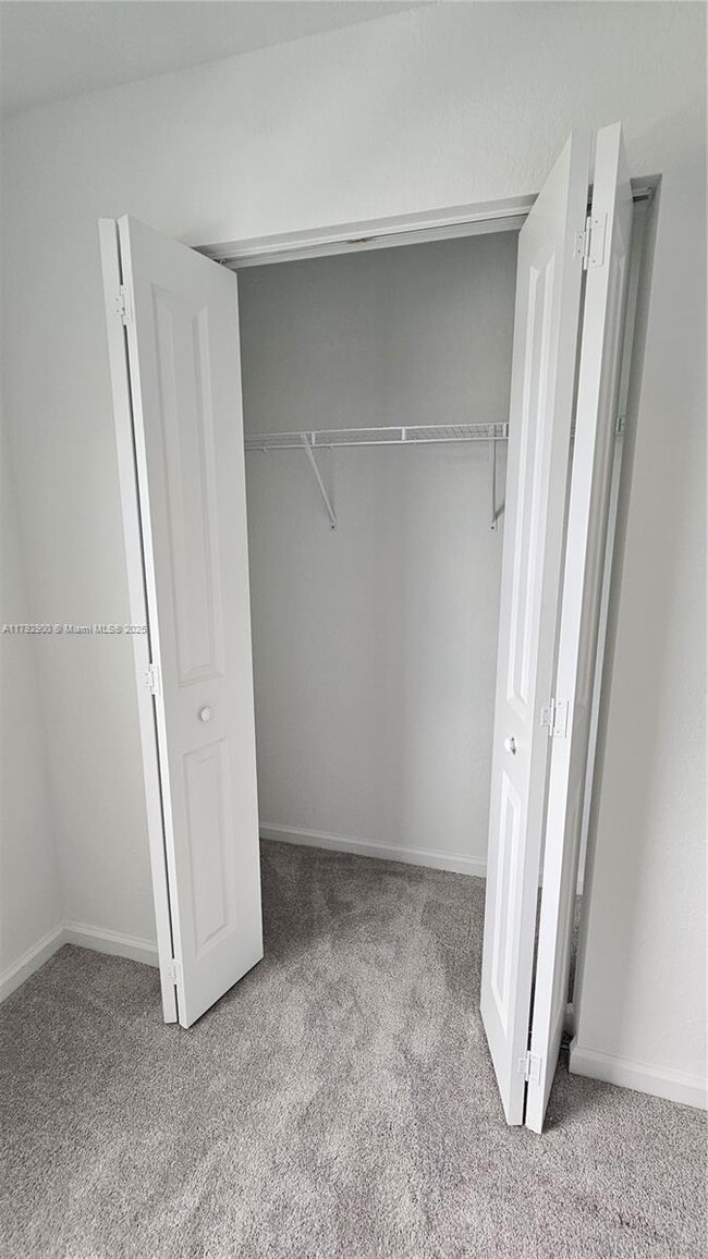 Building Photo - 5986 Pickering Dr