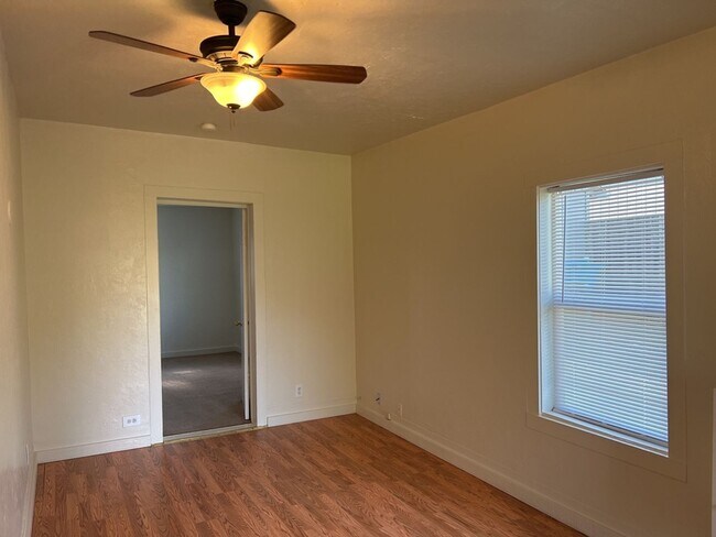 Building Photo - Pet-Friendly 2BD/1BA Home in Rio Dell!