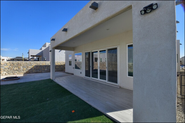 Building Photo - 12333 Desert Wolf Ave