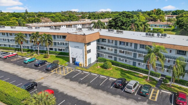 Building Photo - 2200 Springdale Blvd