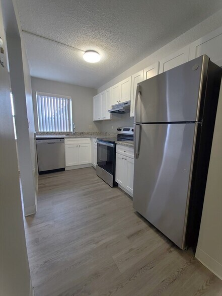 Primary Photo - 48 Peninsula Pl