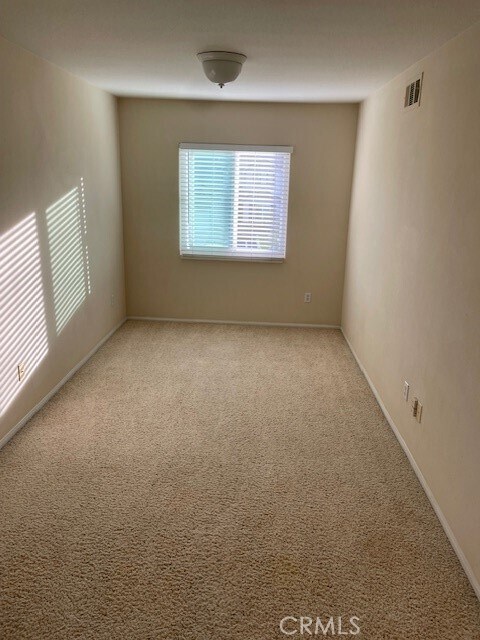 Building Photo - 42621 Hussar Ct