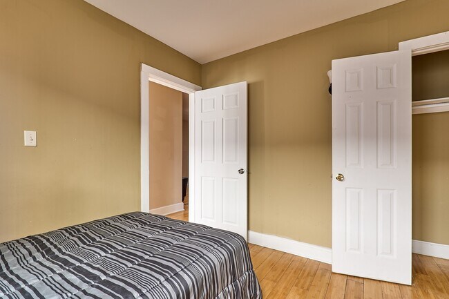 Building Photo - 198 Court St