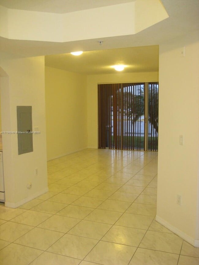 Building Photo - 6630 NW 114th Ave