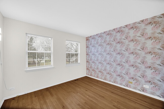 Building Photo - 125 Stevens Dr