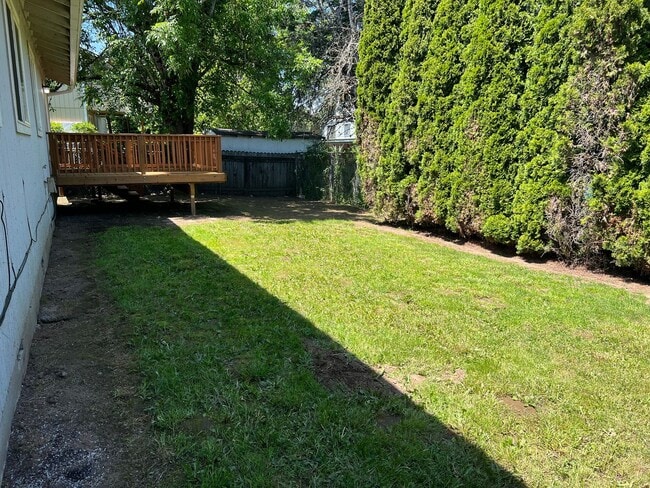 Building Photo - Remodeled 3 Bedroom in Gresham
