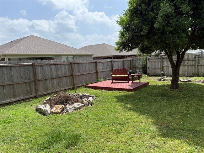 Building Photo - 2009 S 11th St