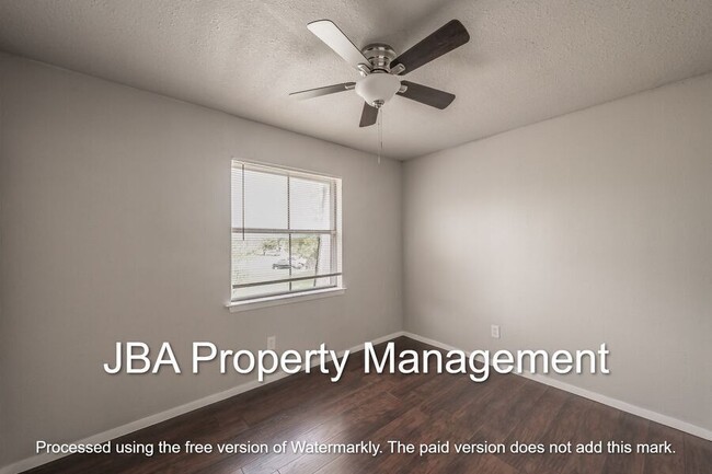 Building Photo - 1761 Belshire-