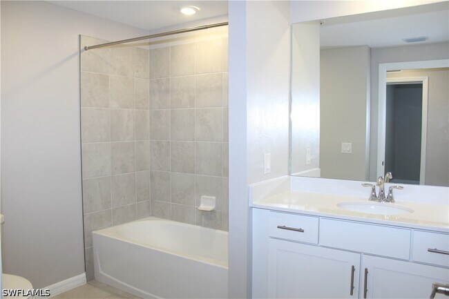 Building Photo - 5661 Melbourne Ct