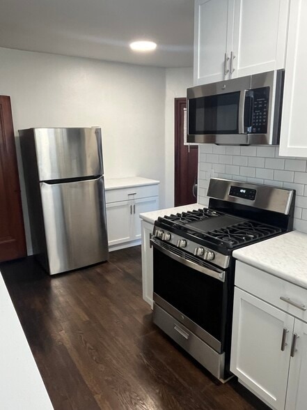 Kitchen 2 - 4932 Potomac St