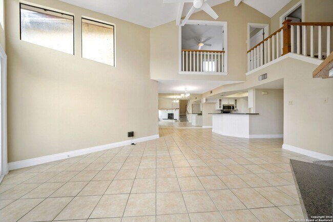 Building Photo - Hill Country Retreat