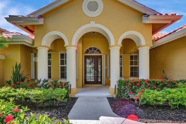 Building Photo - 1097 Egret Cir N