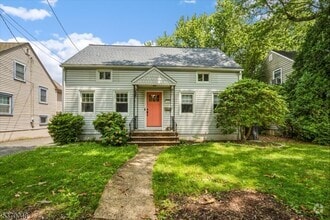 Building Photo - 114 Henshaw Ave