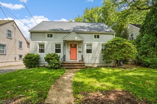 Primary Photo - 114 Henshaw Ave