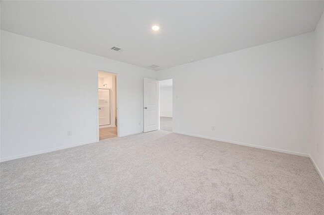 Building Photo - 239 Lisa Marie Dr