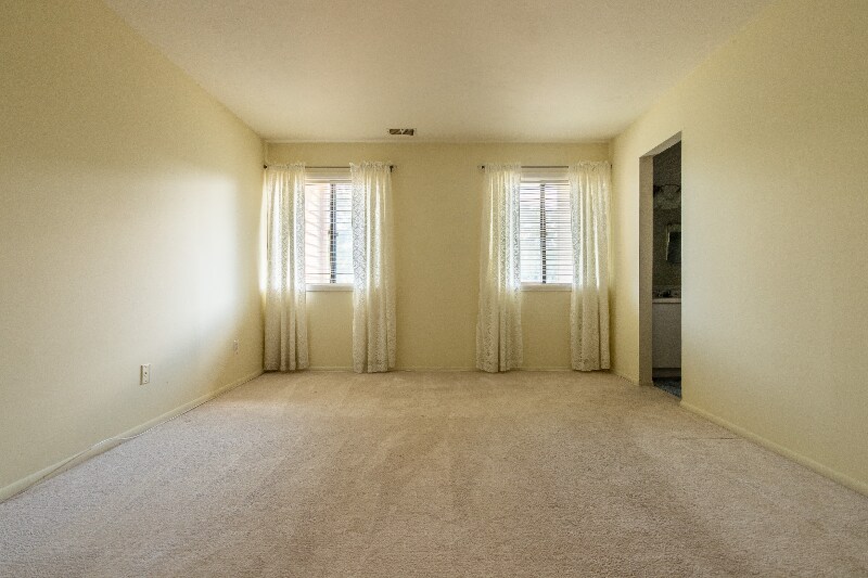 Building Photo - 6903 Jones View Dr