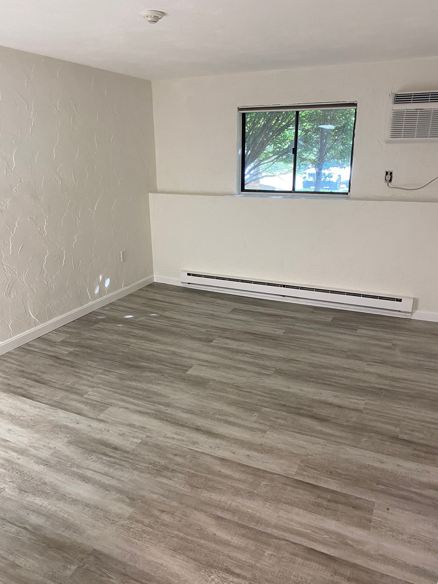 Master Bed - 146 Swanson Rd